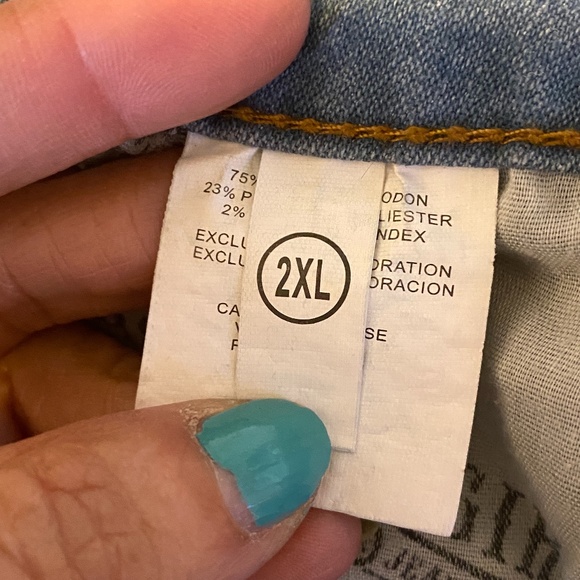 NWOT-Be Girl Jeans distressed denim skirt, size 2X - Picture 3 of 8